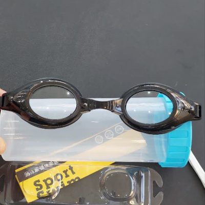 عینک شنا طبی
